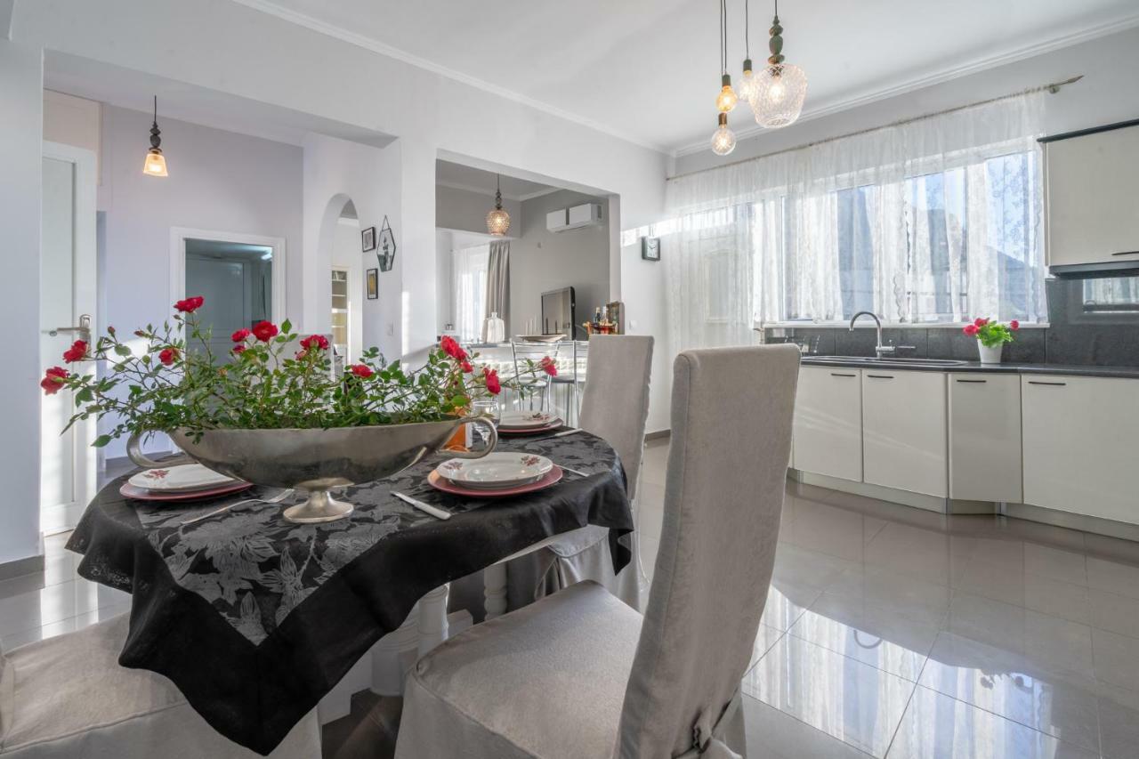 Fontana Luxury Villa Salakos With Pool Near Beach Extérieur photo