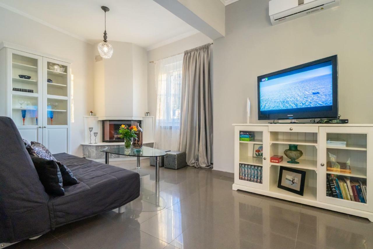 Fontana Luxury Villa Salakos With Pool Near Beach Extérieur photo